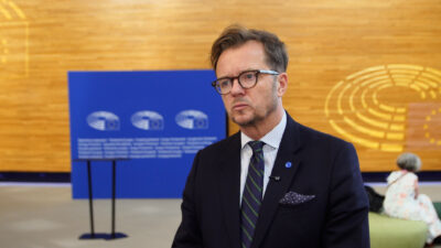 Zaostrzenie polityki migracyjnej w UE. Europejski Nakaz Powrotu i centra deportacyjne w krajach trzecich